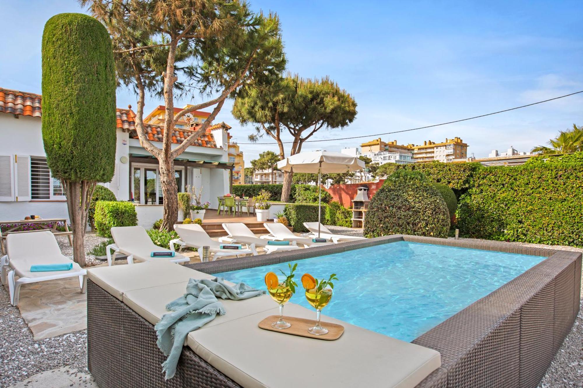Villa Erika Beach House Малґрат-да-Мар Екстер'єр фото